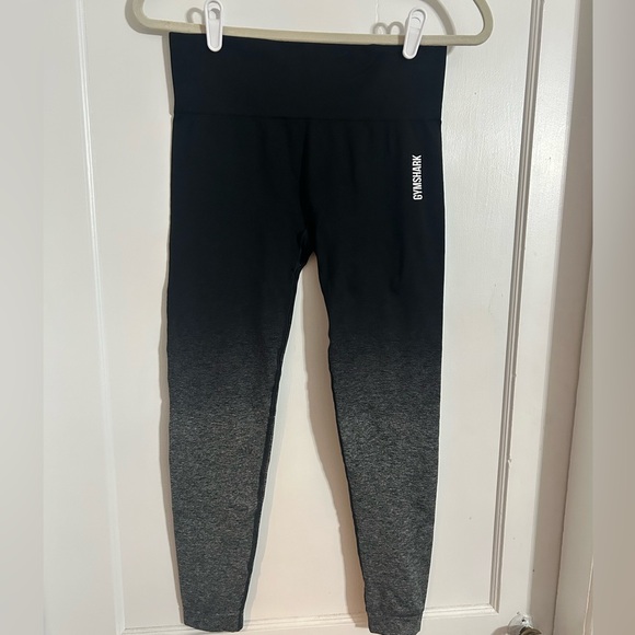 Gymshark Pants - Gymshark Ombre Black and Gray Leggings